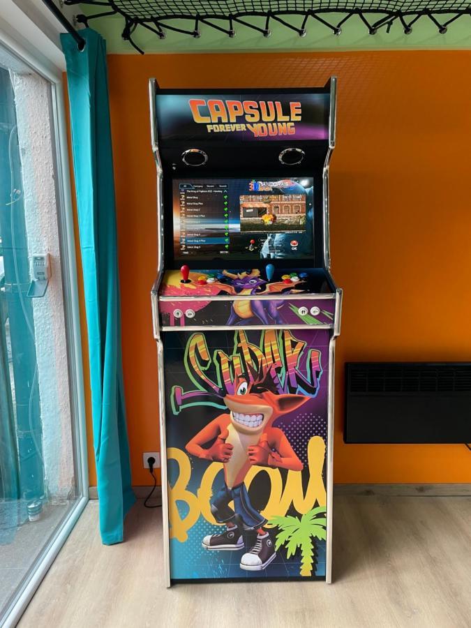 Capsule Forever Young - Jacuzzi - Sauna - Billard - Arcade De Jeux - Netflix & Home Cinema - Ping Pong Hastiere-par-dela Екстер'єр фото