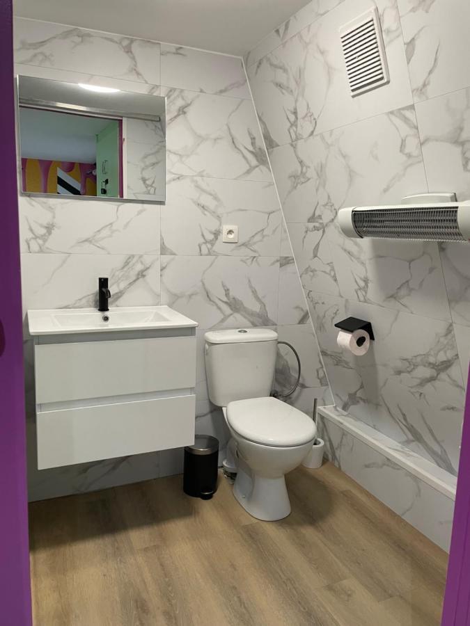 Capsule Forever Young - Jacuzzi - Sauna - Billard - Arcade De Jeux - Netflix & Home Cinema - Ping Pong Hastiere-par-dela Екстер'єр фото