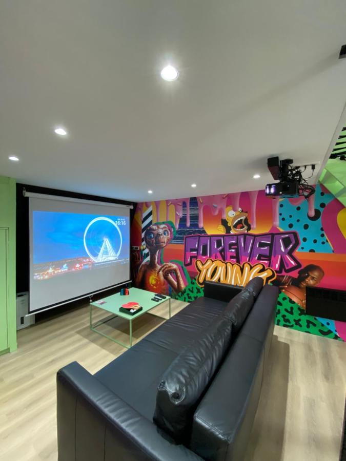 Capsule Forever Young - Jacuzzi - Sauna - Billard - Arcade De Jeux - Netflix & Home Cinema - Ping Pong Hastiere-par-dela Екстер'єр фото