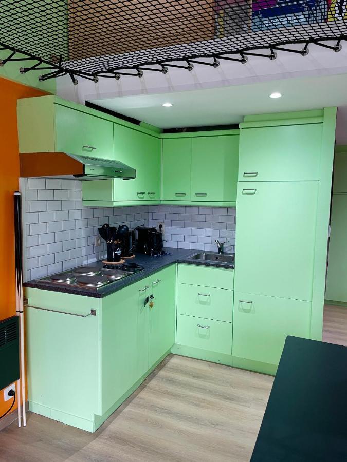 Capsule Forever Young - Jacuzzi - Sauna - Billard - Arcade De Jeux - Netflix & Home Cinema - Ping Pong Hastiere-par-dela Екстер'єр фото